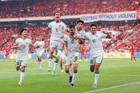 世预赛战火重燃：伊拉克包机赴韩，中韩对决再添看点，国足需警惕周边强敌